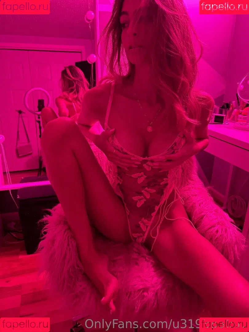 anikasorenstam18 Onlyfans Photo Gallery 