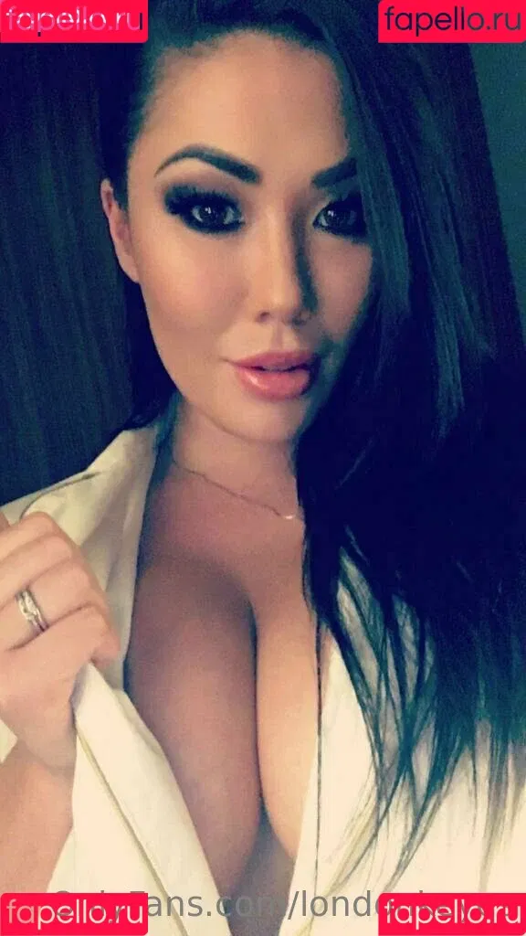 londonkeyes Onlyfans Photo Gallery 