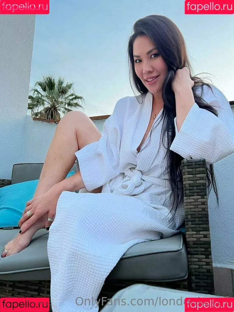 londonkeyes Onlyfans Photo Gallery 