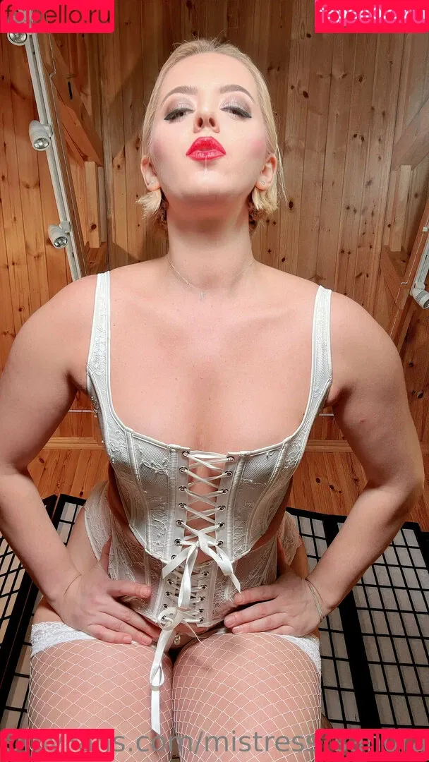 mistress_sandra Onlyfans Photo Gallery 