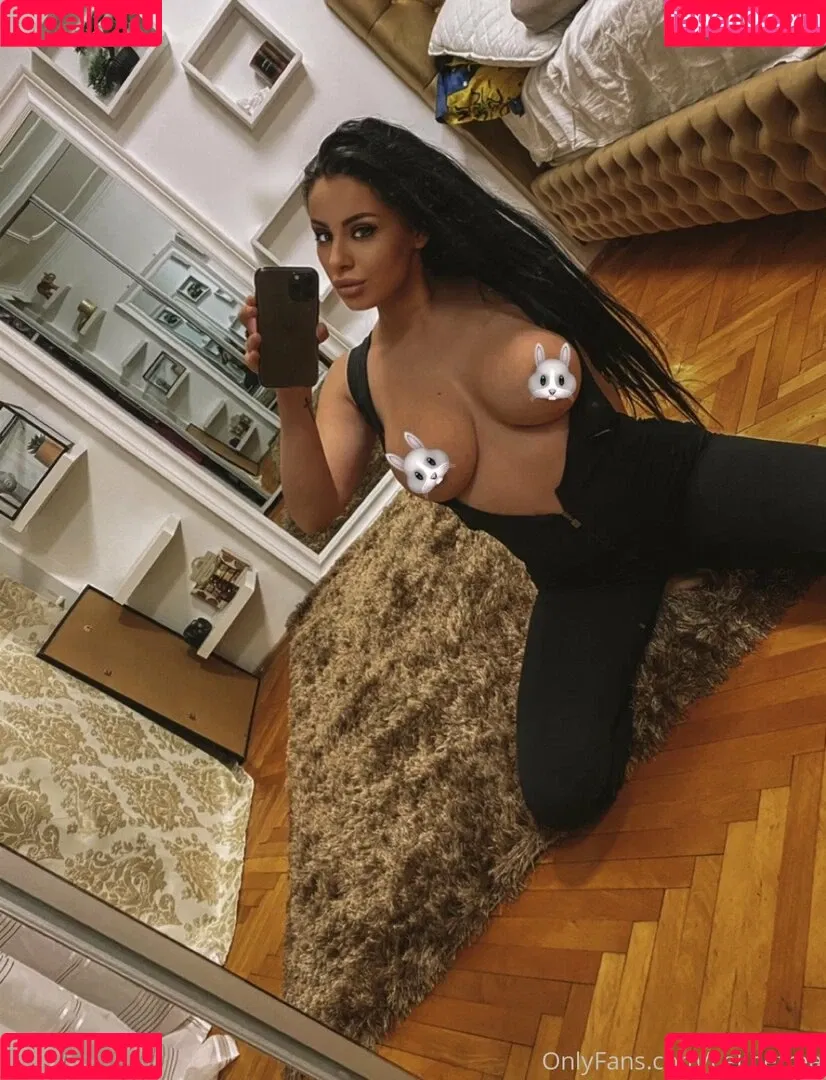 celinefree Onlyfans Photo Gallery 