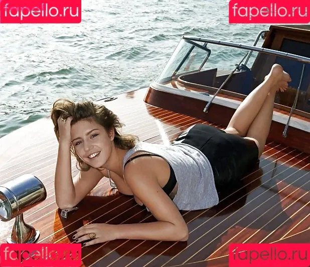 Adele Exarchopoulos Onlyfans Photo Gallery 
