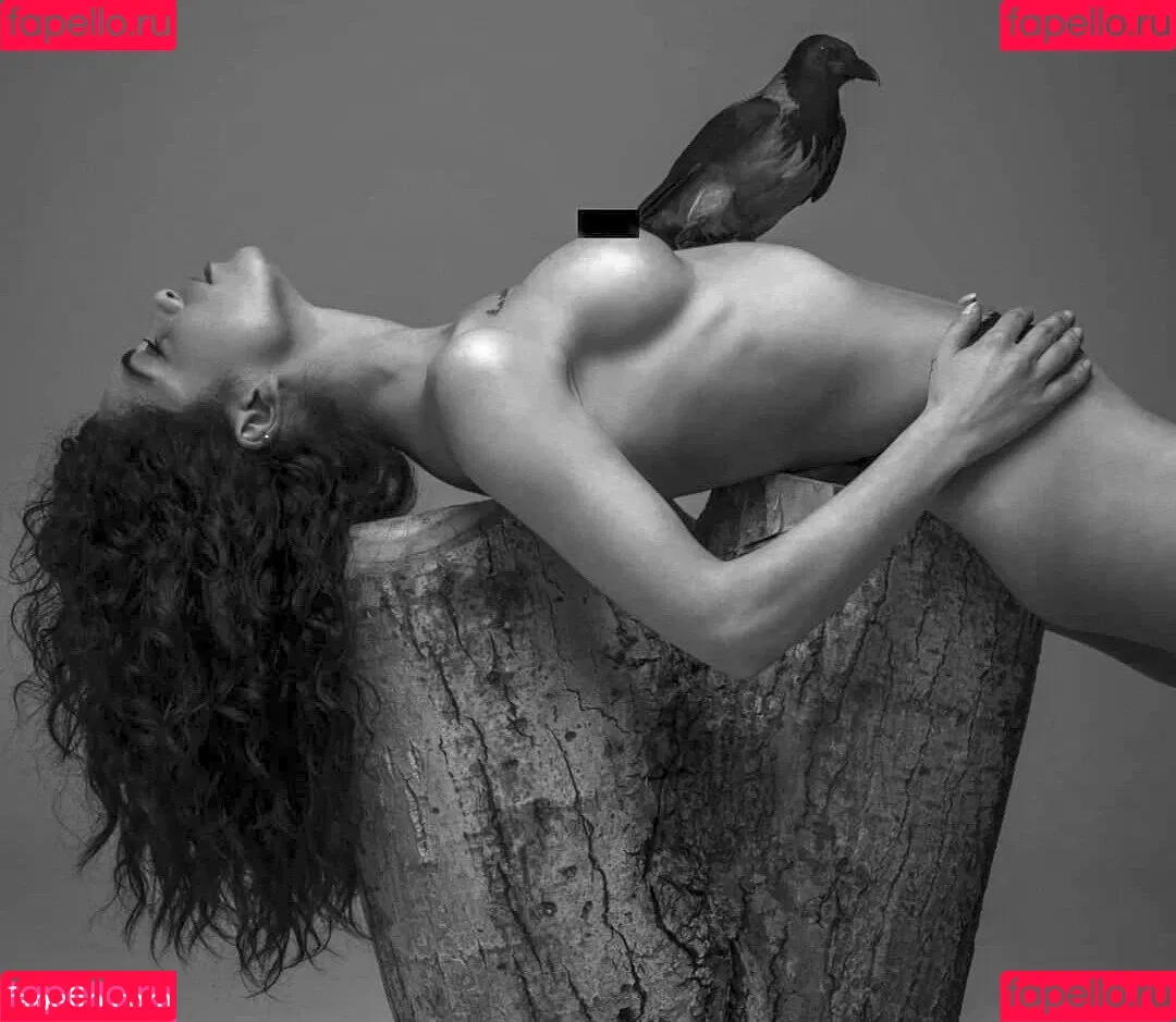 Didem Dinç Onlyfans Photo Gallery 