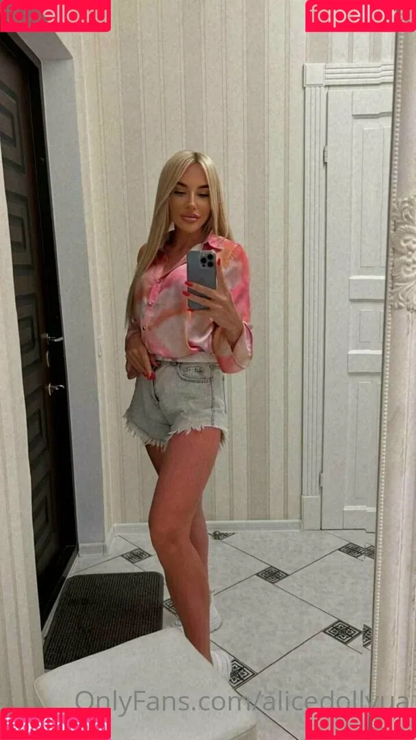 alicedollyua Onlyfans Photo Gallery 