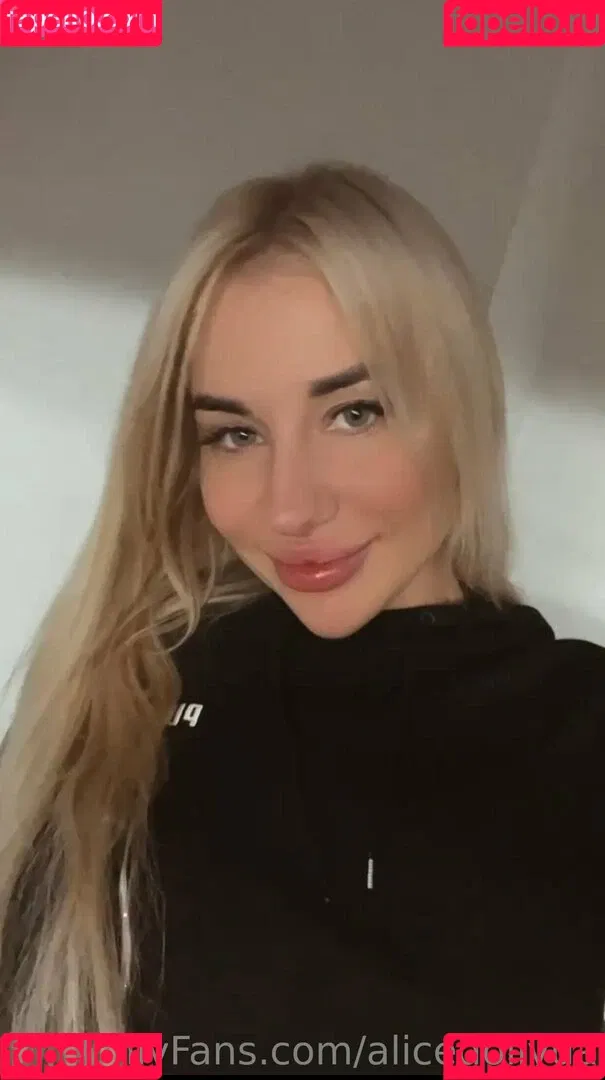 alicedollyua Onlyfans Photo Gallery 