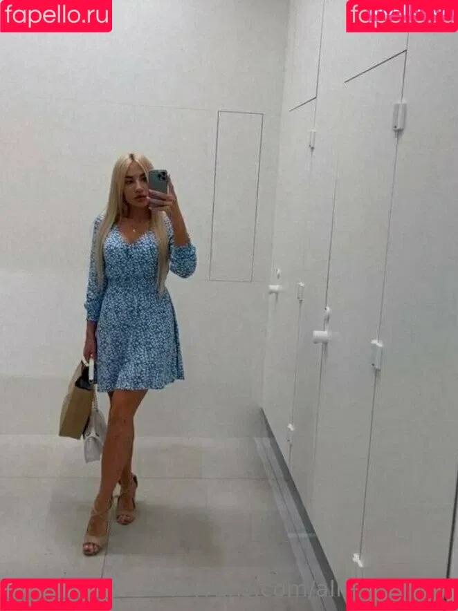 alicedollyua Onlyfans Photo Gallery 