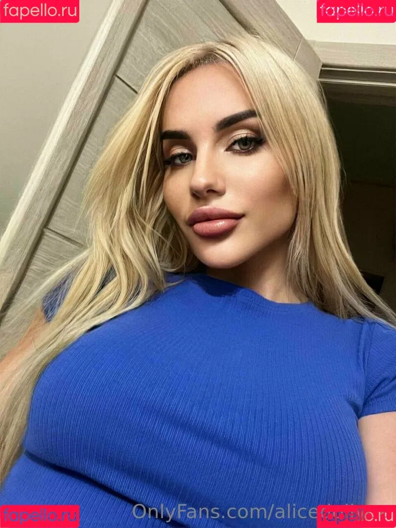 alicedollyua Onlyfans Photo Gallery 