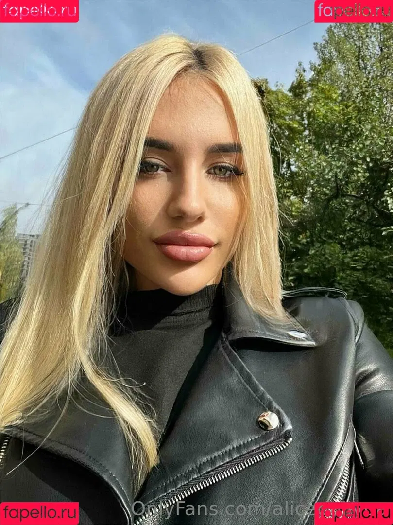 alicedollyua Onlyfans Photo Gallery 
