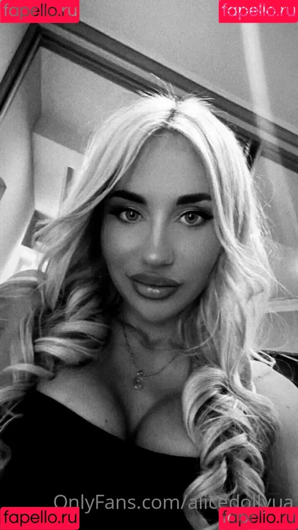 alicedollyua Onlyfans Photo Gallery 