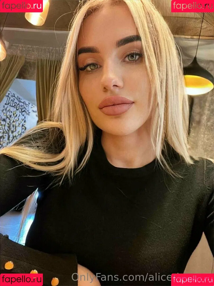 alicedollyua Onlyfans Photo Gallery 