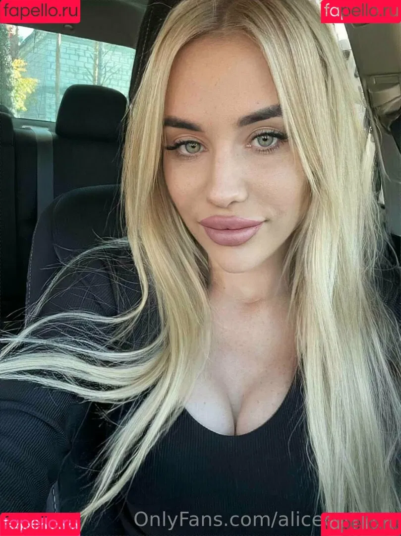 alicedollyua Onlyfans Photo Gallery 