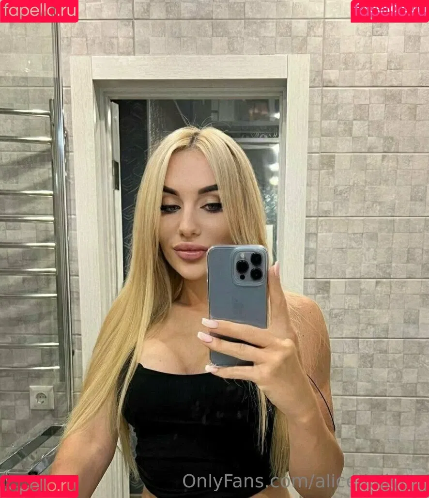 alicedollyua Onlyfans Photo Gallery 