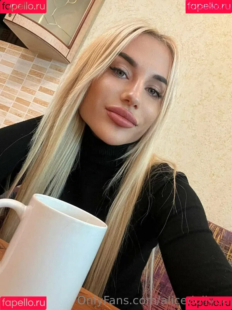 alicedollyua Onlyfans Photo Gallery 