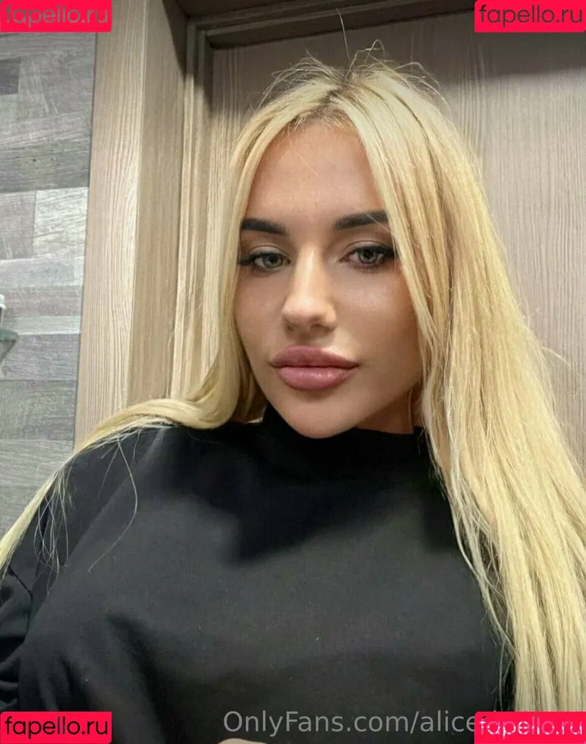 alicedollyua Onlyfans Photo Gallery 