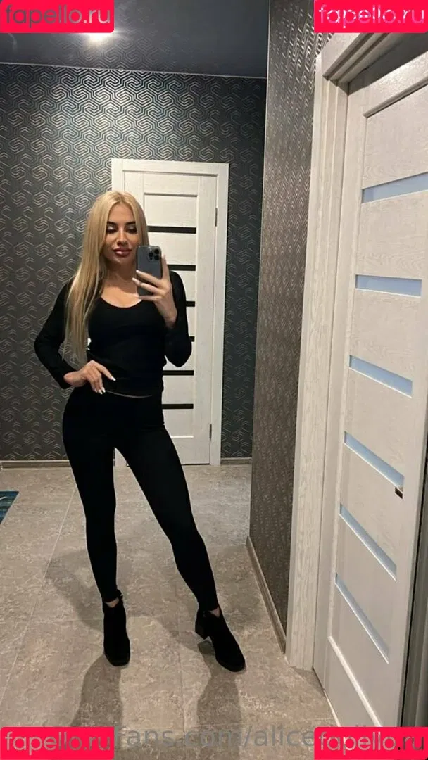 alicedollyua Onlyfans Photo Gallery 
