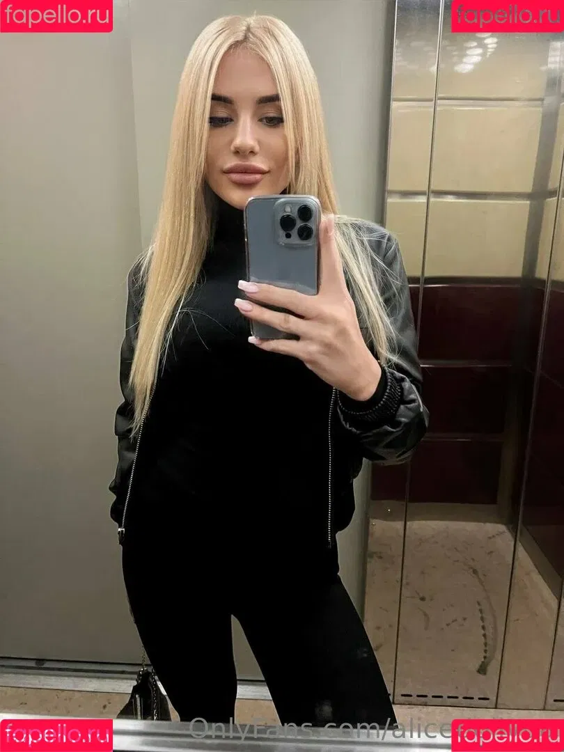 alicedollyua Onlyfans Photo Gallery 