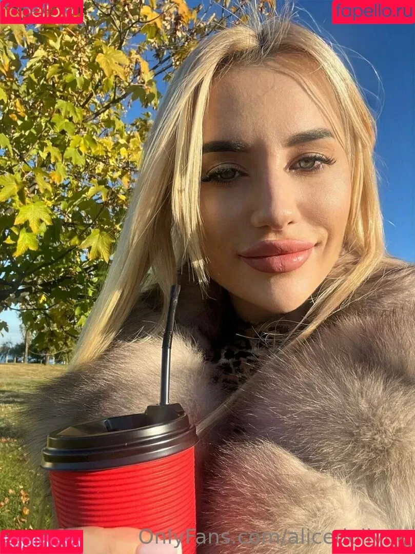 alicedollyua Onlyfans Photo Gallery 