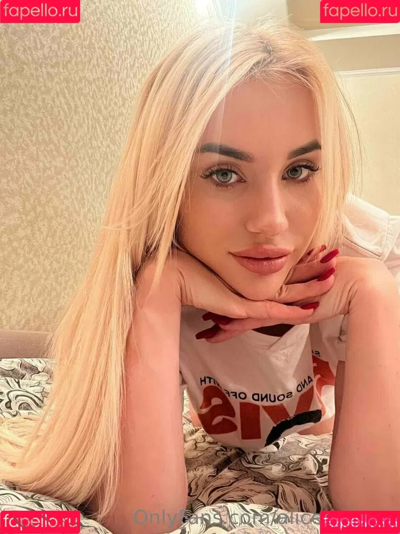 alicedollyua Onlyfans Photo Gallery 