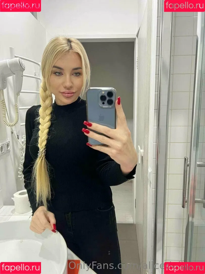 alicedollyua Onlyfans Photo Gallery 