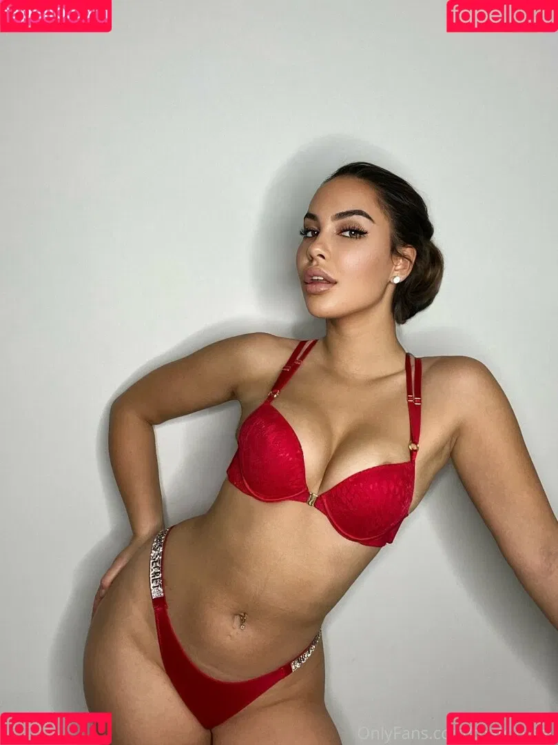 Savana Sky Onlyfans Photo Gallery 
