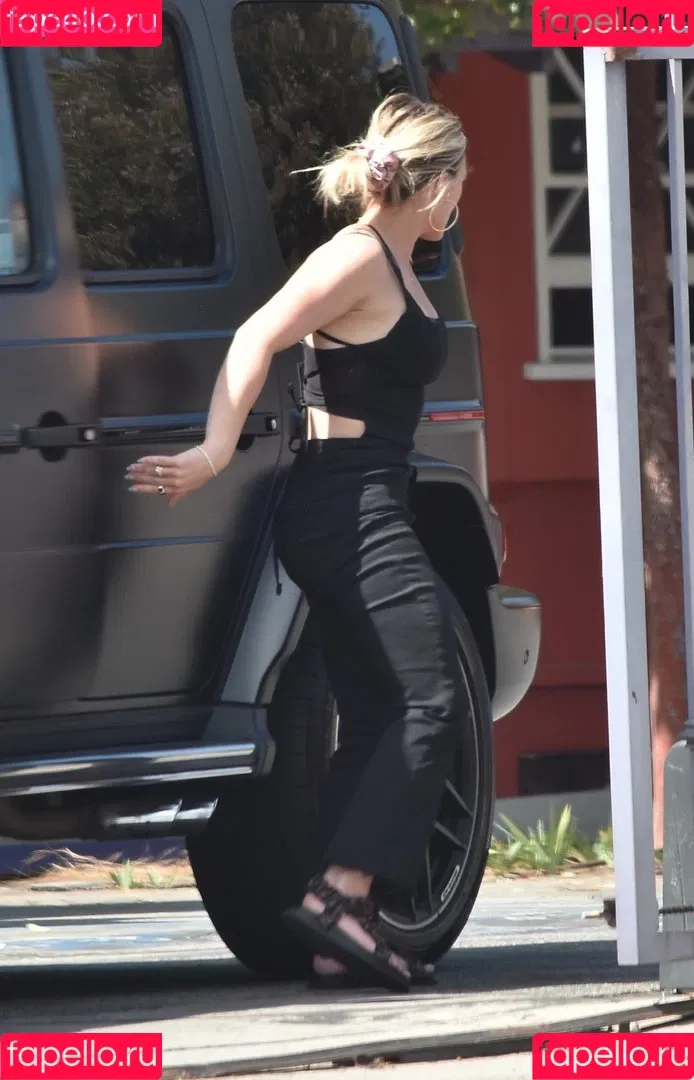 Hilary Duff Onlyfans Photo Gallery 