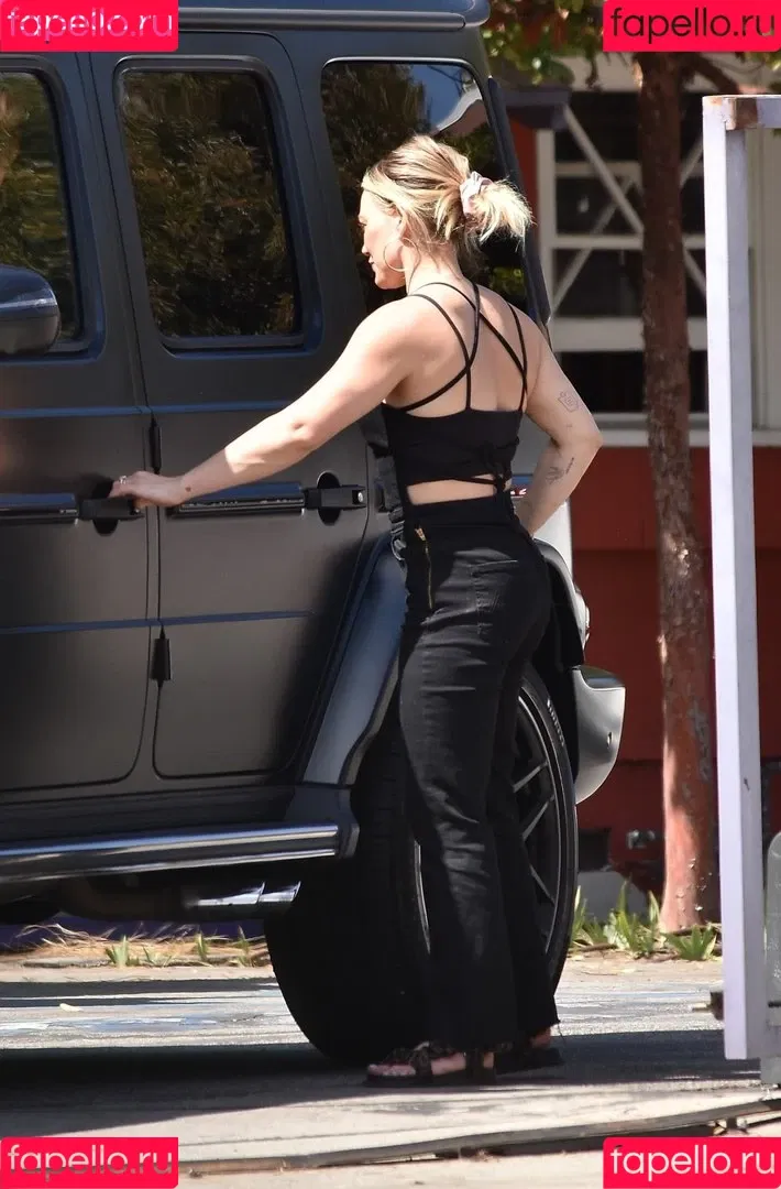 Hilary Duff Onlyfans Photo Gallery 