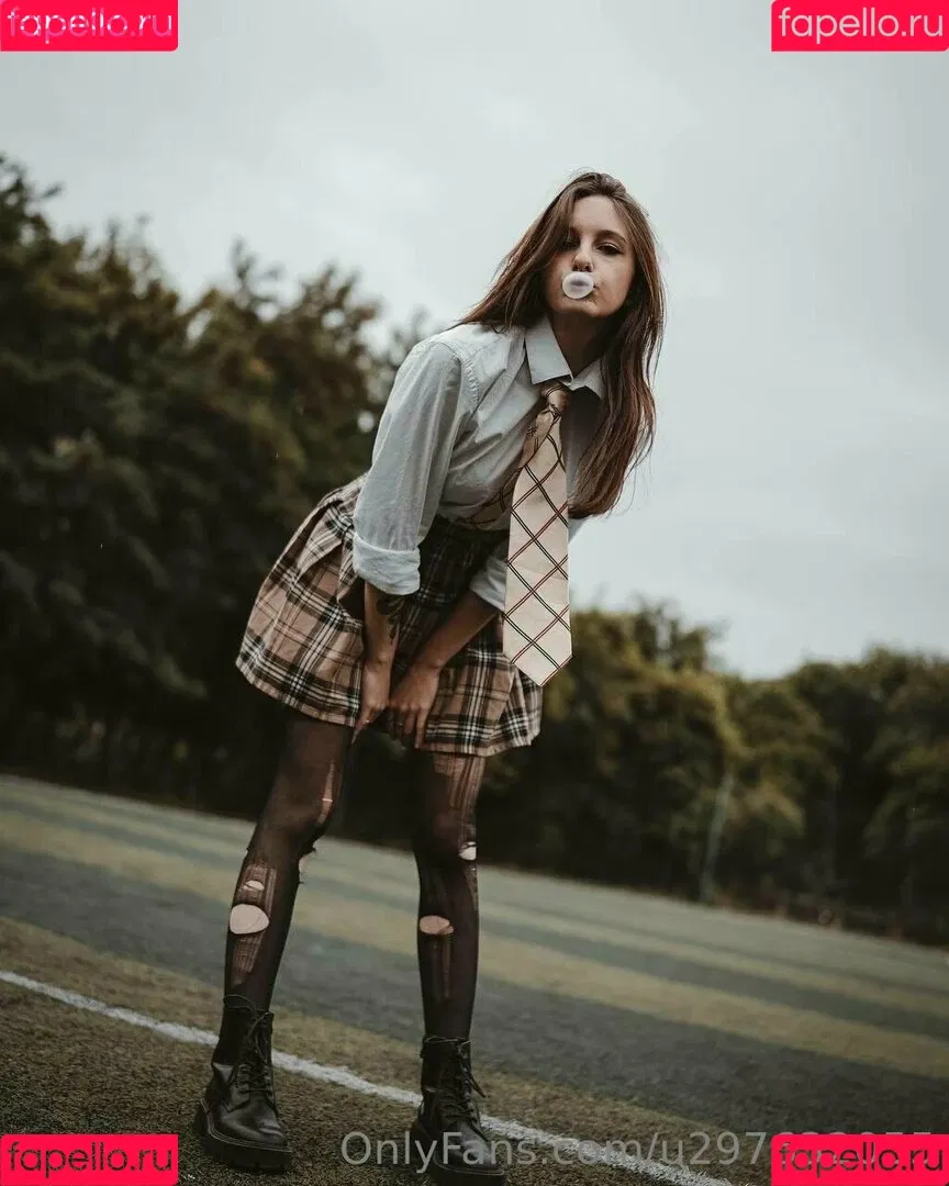lovelylollyhehe Onlyfans Photo Gallery 