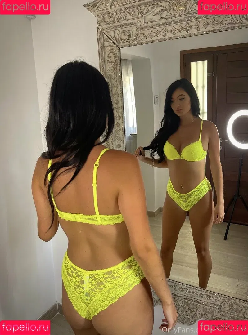 lorinajane Onlyfans Photo Gallery 