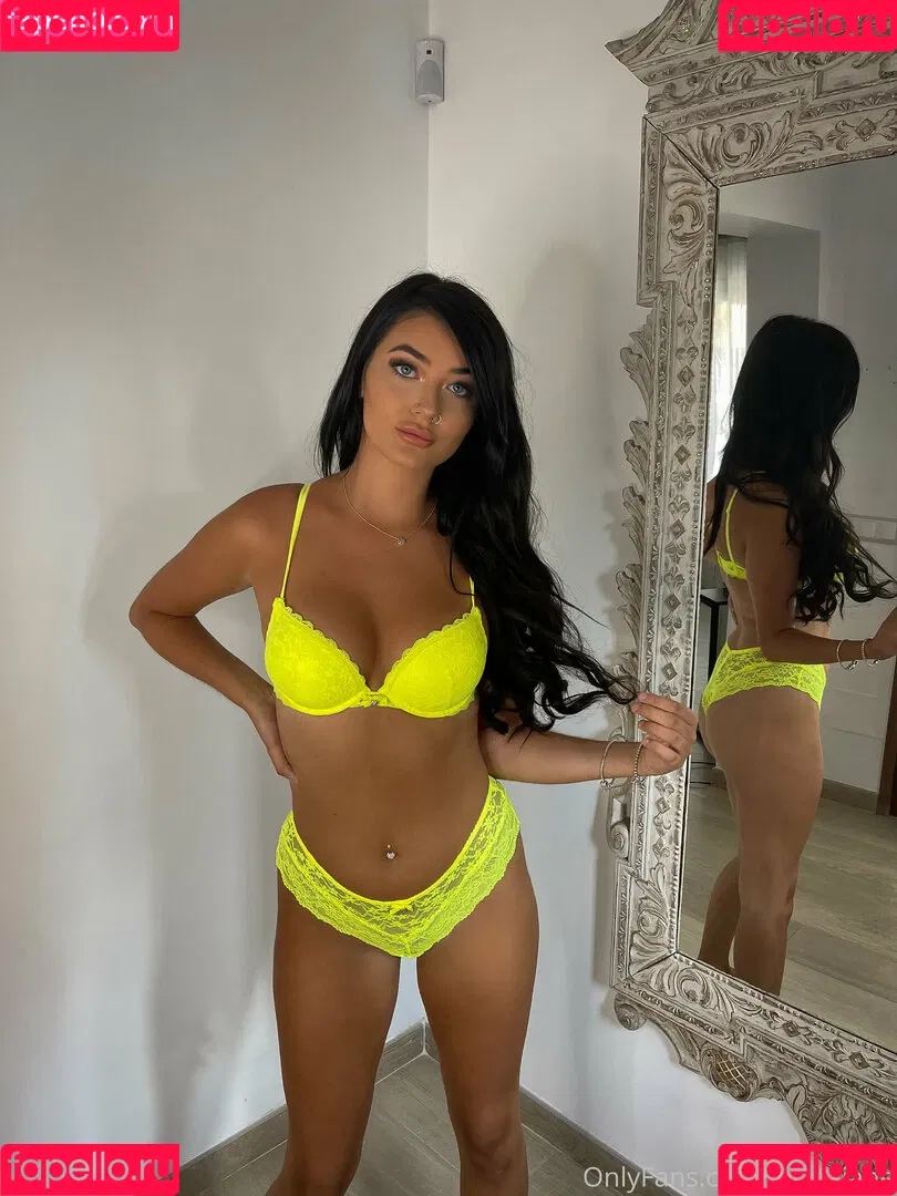 lorinajane Onlyfans Photo Gallery 
