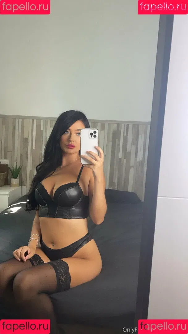 lorinajane Onlyfans Photo Gallery 
