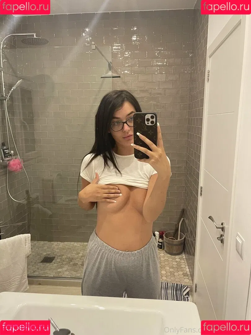 lorinajane Onlyfans Photo Gallery 