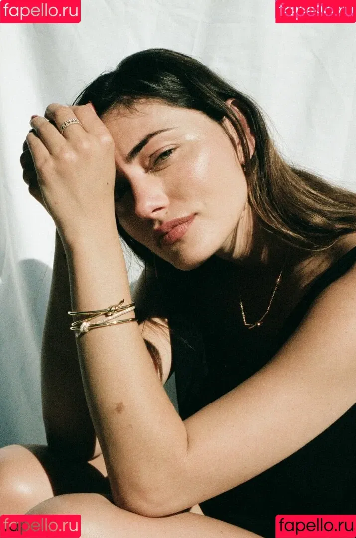 Phoebe Tonkin Onlyfans Photo Gallery 