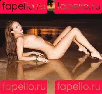 Rosie Huntington-Whiteley Onlyfans Photo Gallery 