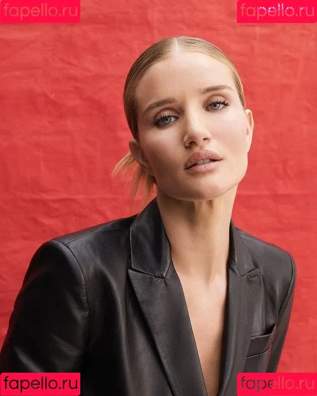Rosie Huntington-Whiteley Onlyfans Photo Gallery 