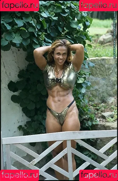 Dina Al-sabah Onlyfans Photo Gallery 