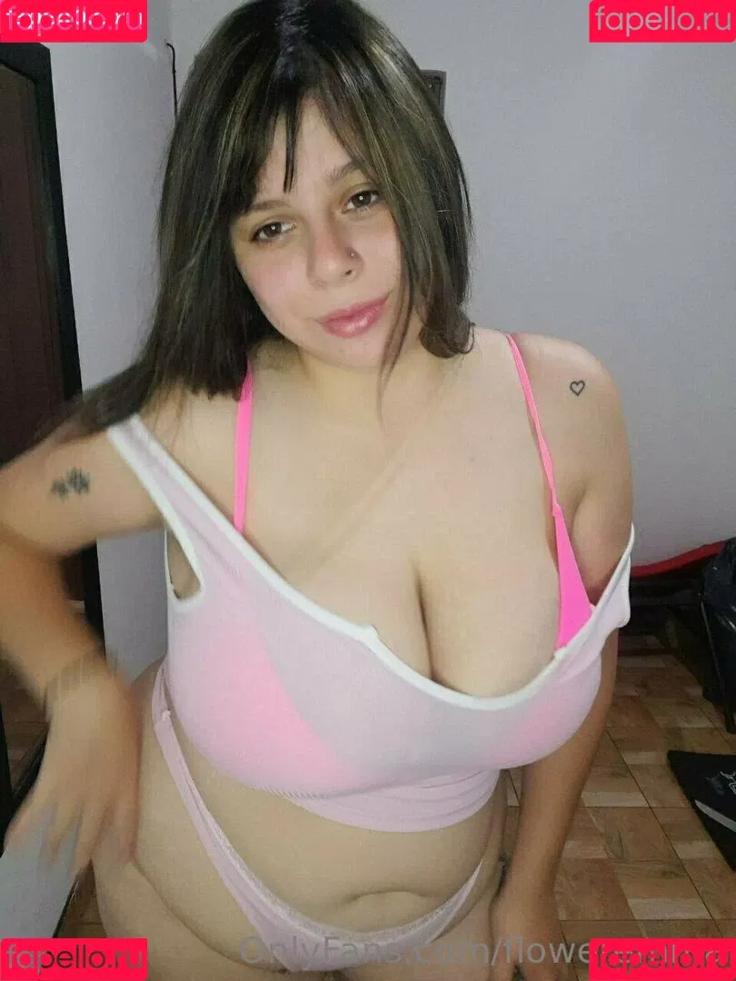 floweremma Onlyfans Photo Gallery 