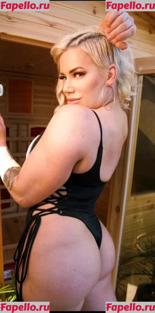 Taya Valkyrie Onlyfans Photo Gallery 