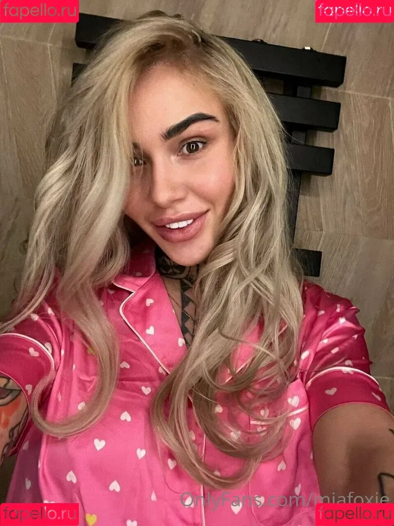 miafoxie Onlyfans Photo Gallery 