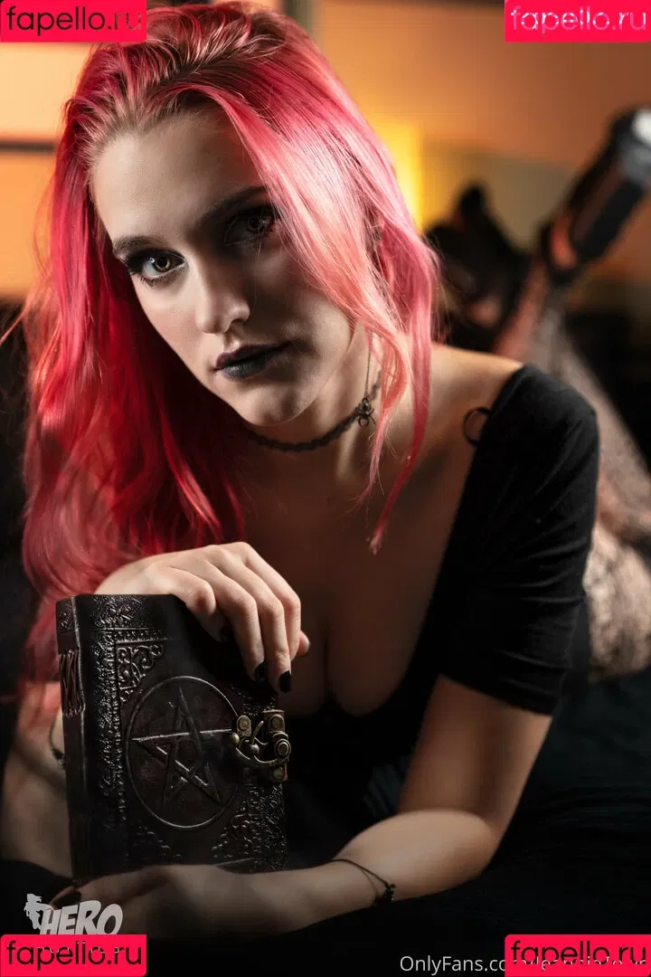 jeannietowndarkness Onlyfans Photo Gallery 