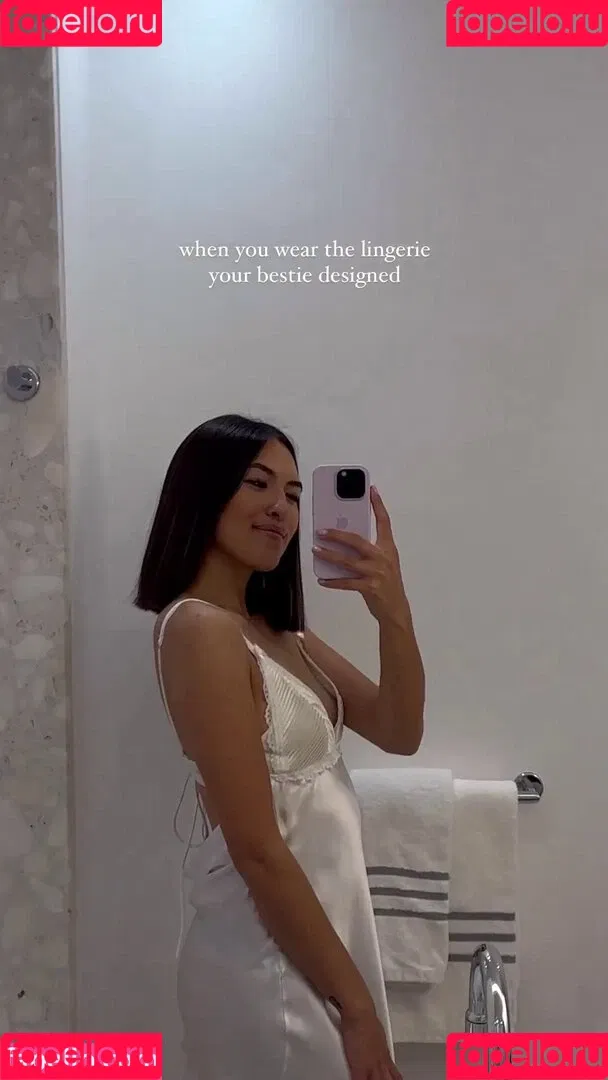 Shanti Tan Onlyfans Photo Gallery 