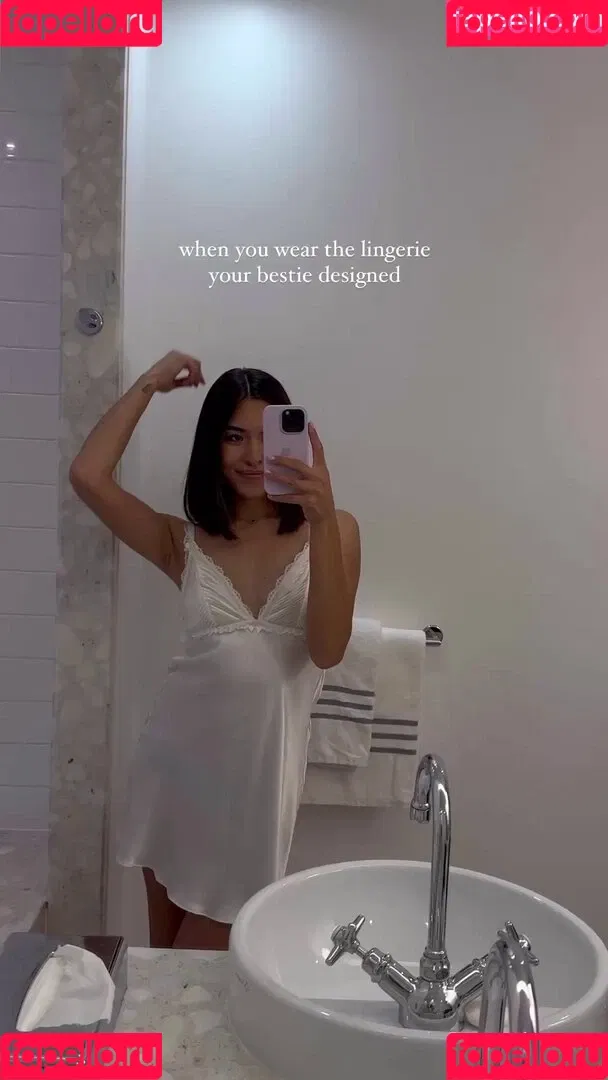 Shanti Tan Onlyfans Photo Gallery 