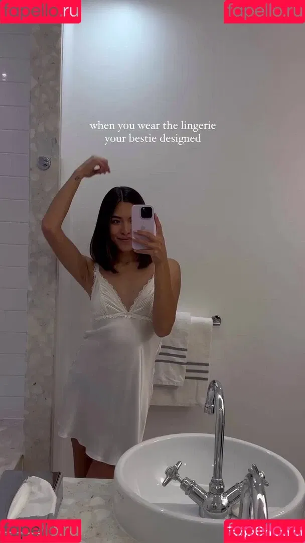 Shanti Tan Onlyfans Photo Gallery 