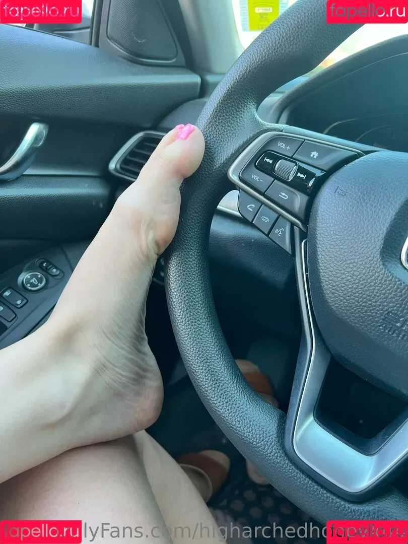 higharchedhoney444 Onlyfans Photo Gallery 