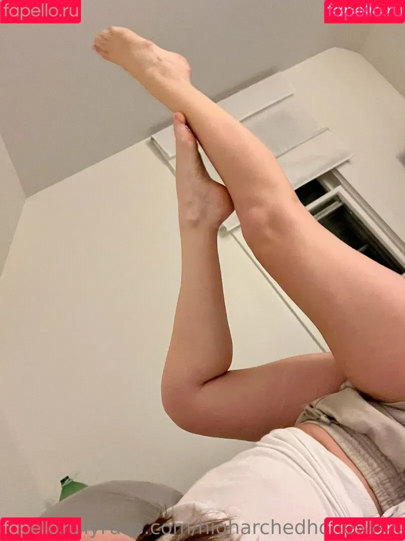 higharchedhoney444 Onlyfans Photo Gallery 