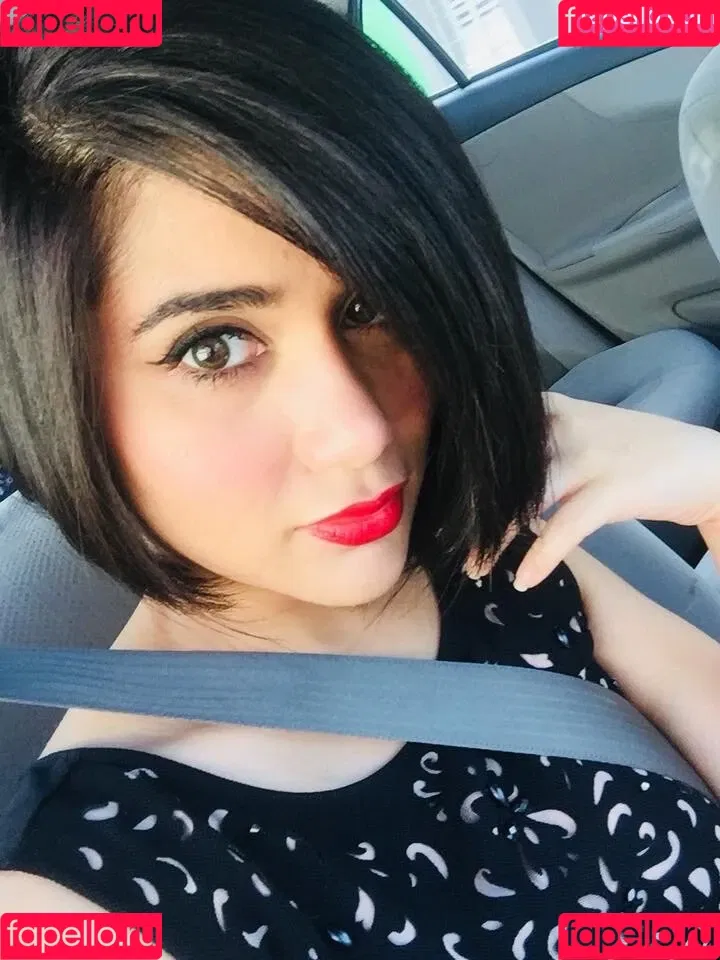Red Velvet Doll Onlyfans Photo Gallery 