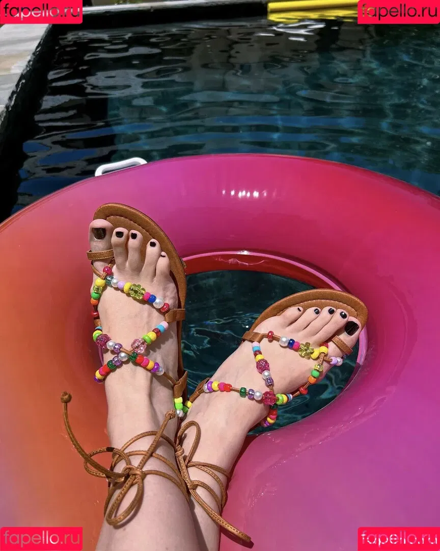 Hila Klein Onlyfans Photo Gallery 