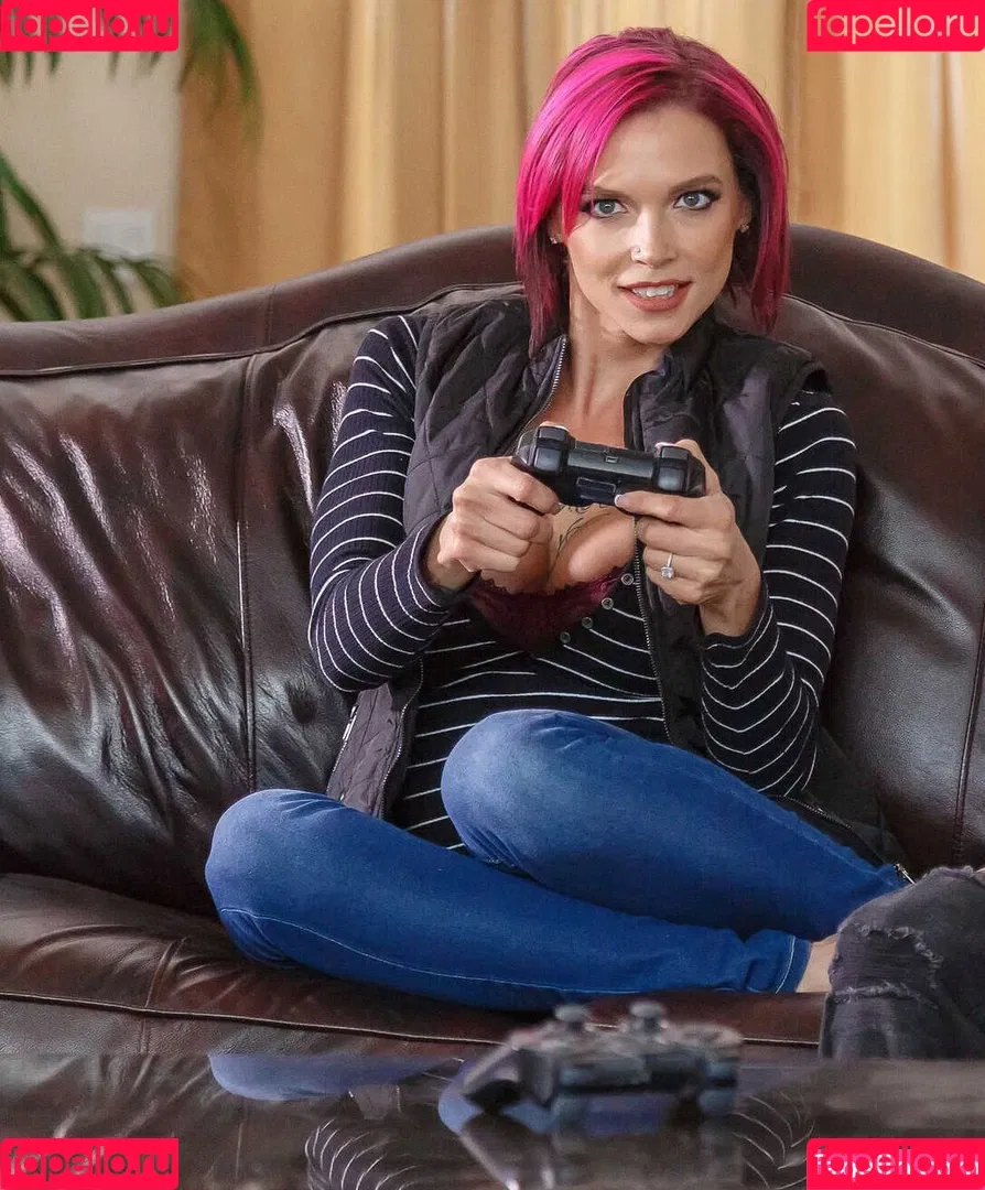 Anna Bell Peaks Onlyfans Photo Gallery 