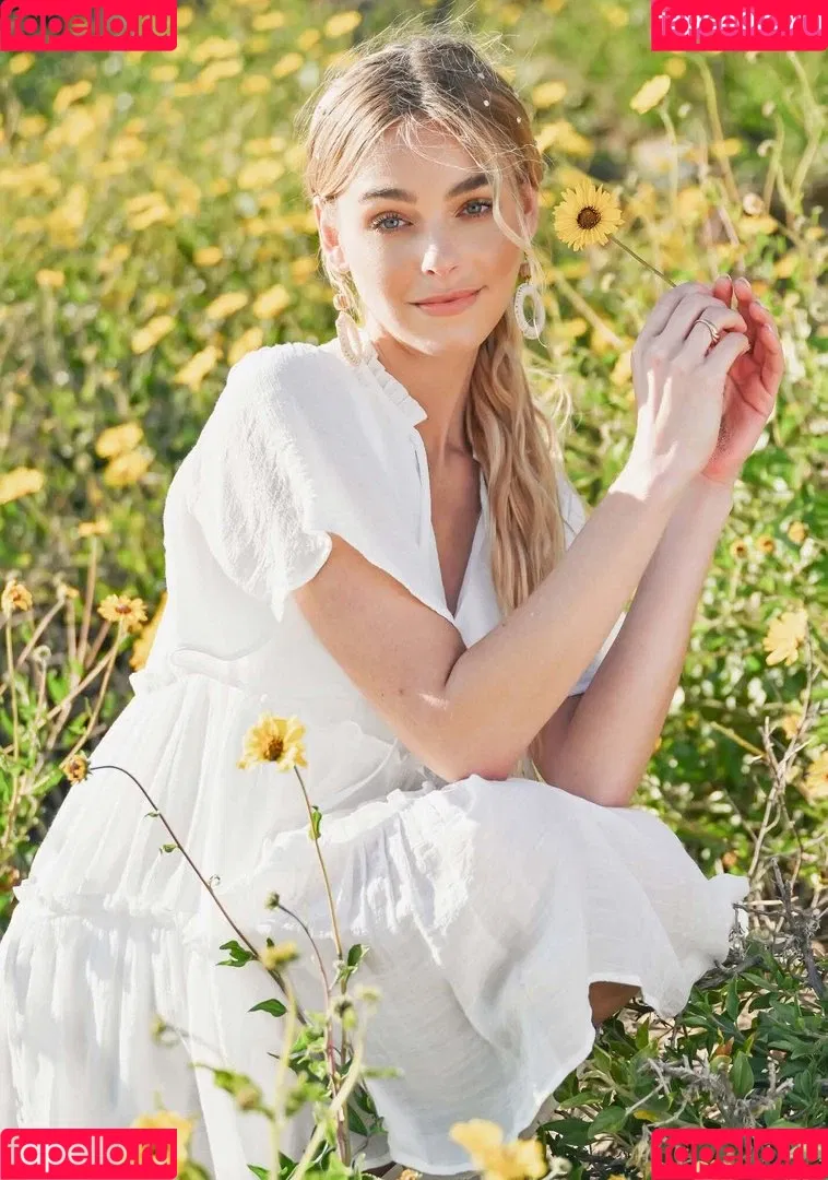 Elizabeth Turner Onlyfans Photo Gallery 