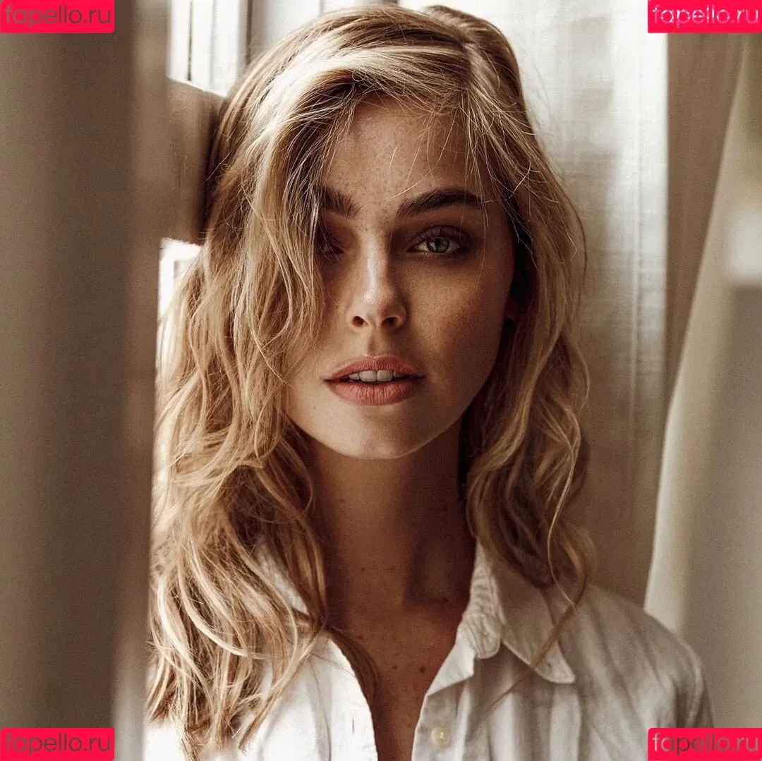 Elizabeth Turner Onlyfans Photo Gallery 