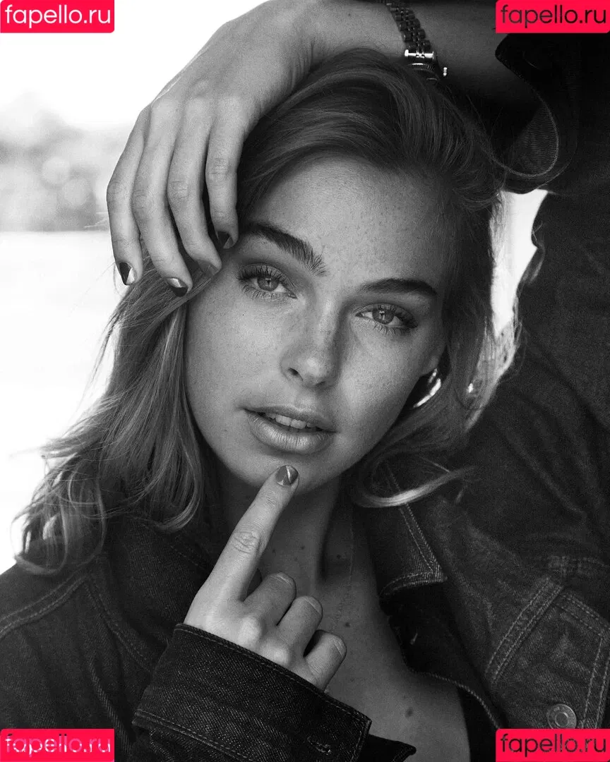 Elizabeth Turner Onlyfans Photo Gallery 